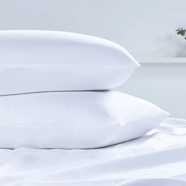 Luxury Egyptian Cotton 200 Thread Count Housewife Pillowcase - Pair 4 Luxury Egyptian Cotton 200 Thread Count Housewife Pillowcase - Pair - Image 4