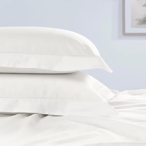 Luxury Egyptian Cotton 300 Thread Count Oxford Pillowcase 4 Luxury Egyptian Cotton 300 Thread Count Oxford Pillowcase - Image 4