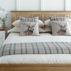 Catriona Cushion -bedding shop 2110 124 43 5 Zoom