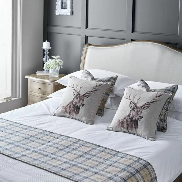 Catriona Runner 2 Catriona Runner - Image 2