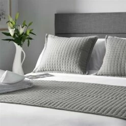 Crompton Runner 10 Crompton Runner -bedding shop 2126 4 Zoom