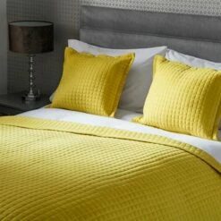 Crompton Bedspread -bedding shop 2129 3 Zoom