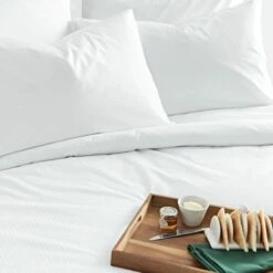 Luxury Cotton Micro Stripe 300 Thread Count Duvet Cover - White -bedding shop 2202 2205 3 Zoom