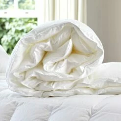 Luxury Goose Down Duvet - 10.5 Tog -bedding shop 2513 2514 2515 7 Zoom