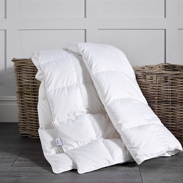 Luxury Goose Down Duvet - 13.5 Tog 1 Luxury Goose Down Duvet - 13.5 Tog