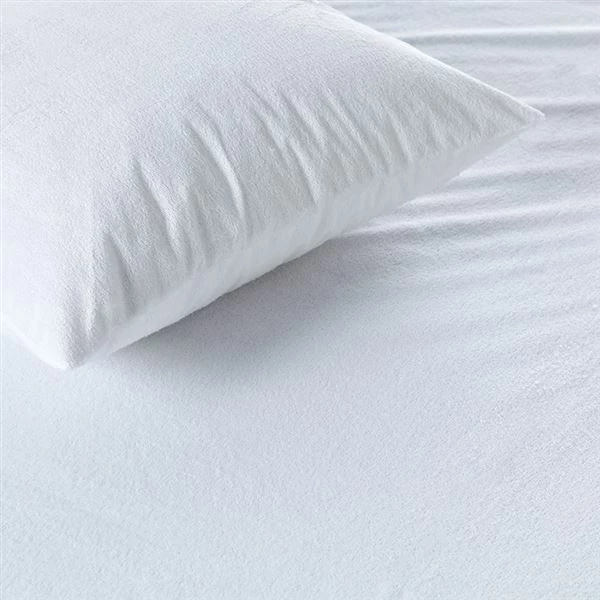 Waterproof Terry Towelling Pillow Protector 1 Waterproof Terry Towelling Pillow Protector