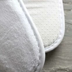 Luxury Velour Slippers With Closed Toe -bedding shop 3484 5 Zoom