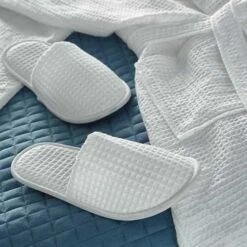 Classic Waffle Slippers With Closed Toe