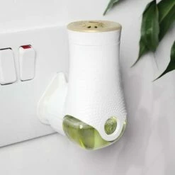 Glade Plug In Air Freshener - Pure Clean Linen